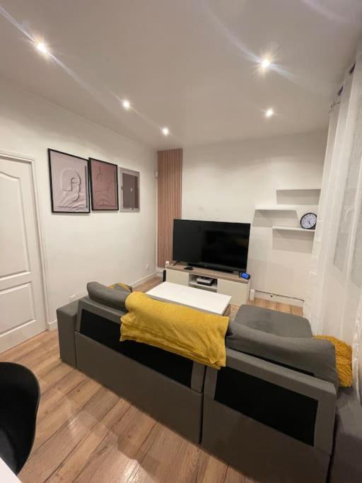 Charmant Appartement Americain Saint-Denis  Dış mekan fotoğraf